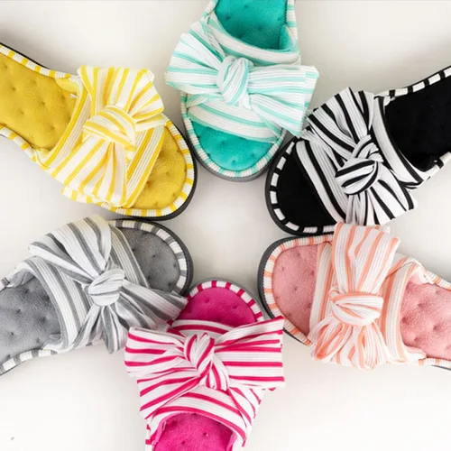 Vista 4 de ULTRAIDEAS - Pantuflas de espuma viscoelástica para mujer, con puntera abierta y correa ajustable, pantuflas de meter sin agujetas para mujer, forro