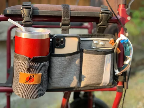 Vista 6 de PF - Accesorios para sillas de ruedas, bolsas impermeables para colgar de lado con organizadores de almacenamiento de líneas brillantes