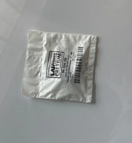 Vista 2 de Corning Unicam ST OM1 Multimodo 62.5 Conector de fibra óptica de precio de rendimiento estándar, virola de cerámica, CAJA DE 25 95-000-50