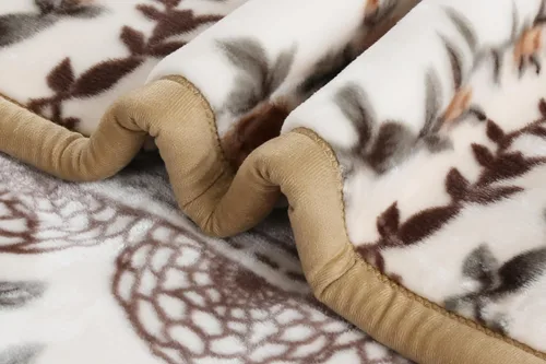 Vista 4 de Nestl Manta de Forro Polar de Terciopelo de 9 Libras Tamaño Queen - 2 Capas Pesada y Cálida Estilo Coreano - Raschel Impresa Reversible - Resistente