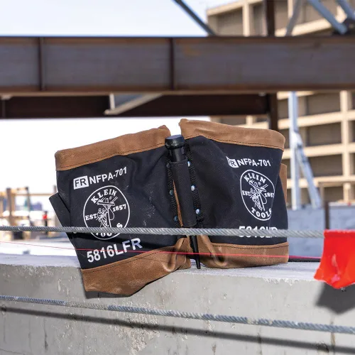 Vista 6 de Klein Tools 5816LFR Bolsa de pernos resistente a la llama para almacenamiento de herramientas con borde reforzado de cuero e parte inferior