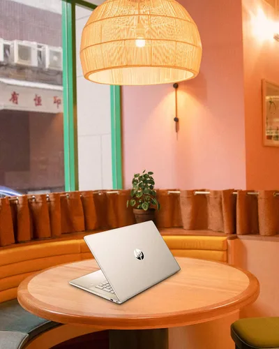 Vista 8 de HP 17 PC portátil, Intel Core i5-1135G7 de 11ª generación, 8 GB de RAM, 512 GB de almacenamiento, pantalla IPS Full HD de 17.3 pulgadas, Windows 10