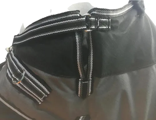 Vista 9 de Majestic Ally Manta de nailon Ripstop 600 D con cobertura impermeable, pesada, resistente a la lluvia y a la intemperie, para otoño o clima frío