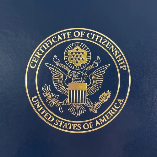 Vista 3 de GraduationMall Titular del certificado de ciudadanía de EE. UU. Cubierta de certificado de naturalización de PU con logol 'Certificado