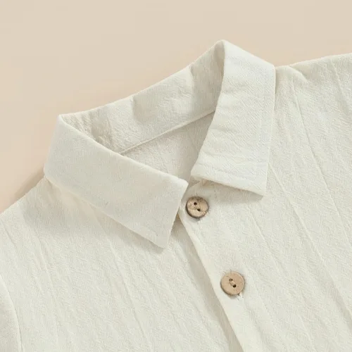 Vista 5 de Conjunto de 2 piezas de ropa de algodón y lino de manga corta con botones y pantalones cortos de cintura elástica para bebé niño