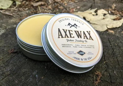 Vista 3 de Axe Handle Wax – Mango de cera de hacha y protección para la cabeza – Fórmula probada y verdadera de cera de abeja y aceite de linaza – lata de 2
