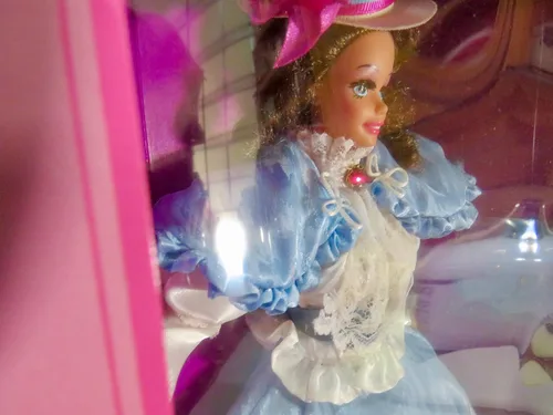 Vista 4 de Mattel Great Eras Gibson Girl Barbie Doll