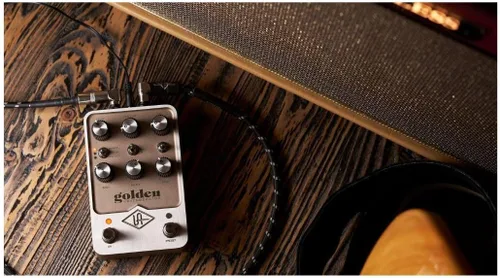 Vista 4 de Universal Audio Pedal de reverberación dorado UAFX