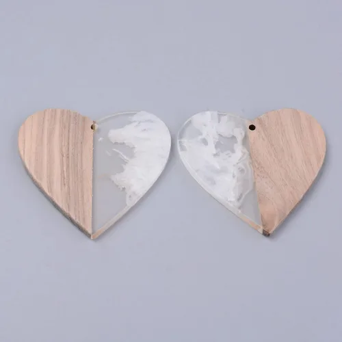 Vista 11 de FASHEWELRY 20 colgantes de madera de resina, dos tonos, corazón, resina, nuez, pendientes de madera para hacer joyas (marrón)