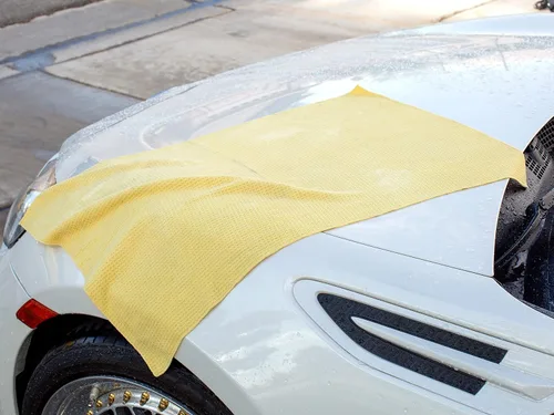Vista 3 de Meguiar's Toalla de secado de microfibra con imán de agua X2000W - 1 unidad