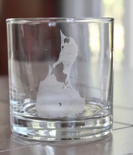 Vista 2 de Block Island Map - Juego de 2 vasos de pinta