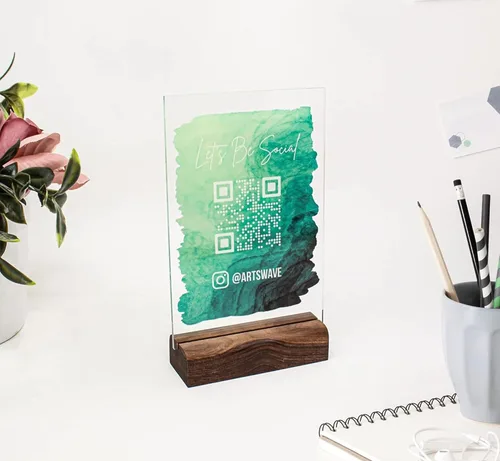 Vista 6 de Cartel de código QR escaneable con código de barras y opciones de pagar aquí Cartel acrílico para salón Seamos sociales (10x15 cm) - Perfecto