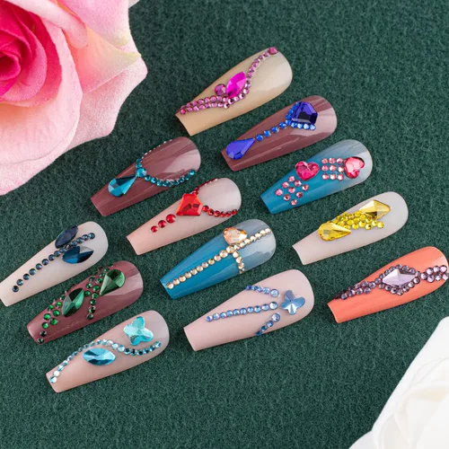 Vista 4 de Juego de 10 diamantes de imitación de cristal con parte trasera plana, multiformas y redondas, con gemas de cristal AB y violeta con lápiz recogedor