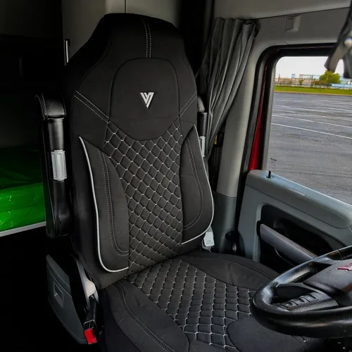 Vista 10 de Funda de Asiento – Compatible con Asientos OEM Estándar Kenworth T680, T880 y W990 – Duradera, Ajuste Personalizado, Fácil de Instalar – Protección