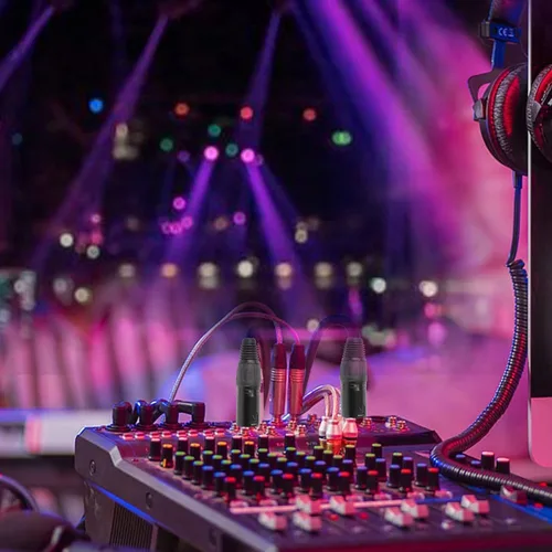 Vista 7 de XMSJSIY Conectores XLR hembra de 4 pines, conector de micrófono de audio XLR-F de 4 pines, conectores de cable XLR de repuesto, enchufe F de audio