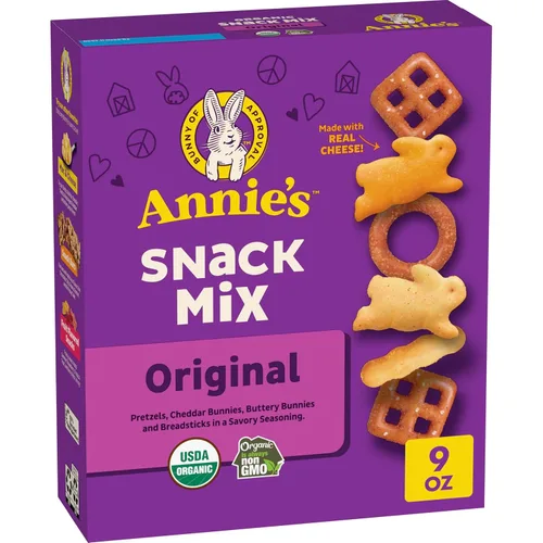Vista 9 de Annie's Mezcla de Snacks de Queso Cheddar con Galletas y Pretzels Surtidos, Hecho con Queso Real, 9 oz