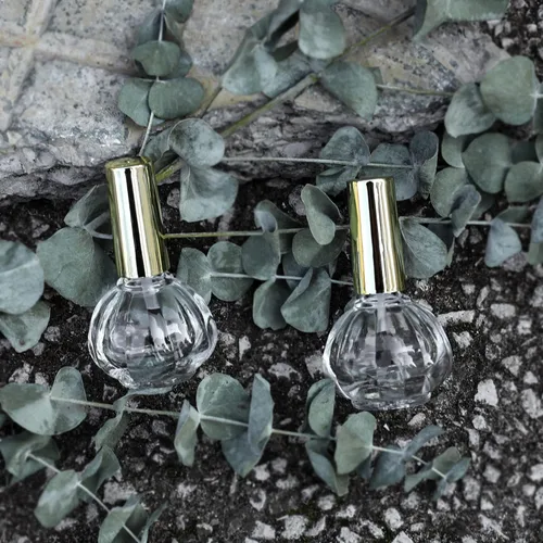 Vista 6 de Botellas vacías de esmalte de uñas, parte superior dorada, 6 botellas de cristal de 0.3 onzas líquidas, forma de calabaza, recargable, transparente