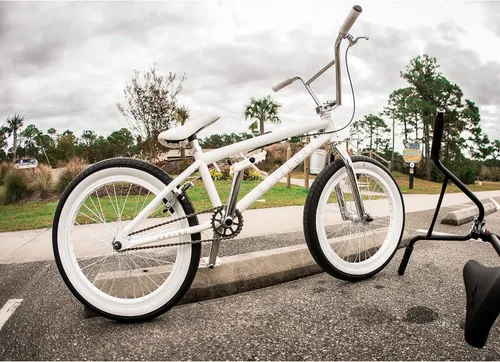 Vista 5 de Bicicleta Elite BMX de 18", 20" y 26" Modelo Freestyle Bike – 3 piezas manivela