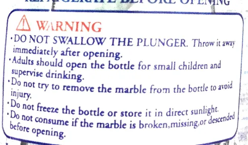 Vista 5 de Ramune Soda carbonatada Combo-2 sabor melocotón, 2 sabor a fresa, 2 sabor a lichi (6.76 onzas líquidas cada uno)