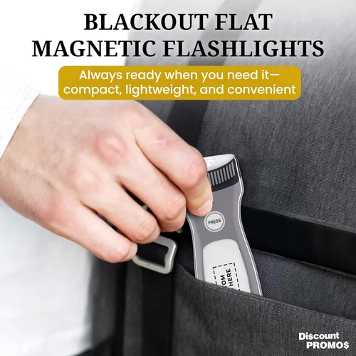 Vista 4 de DISCOUNT PROMOS 10 Linternas Magnéticas Planas Blackout Juego de 10/50/100 Texto Personalizable Logo Luces LED Correa de Muñeca Incluida Imán
