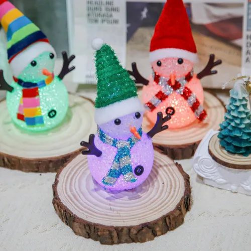 Vista 7 de YAKii Adornos de Navidad de 18.5 cm, lámpara de muñecos de nieve LED con cambio de color con sombrero y bufanda coloridos, pieza central