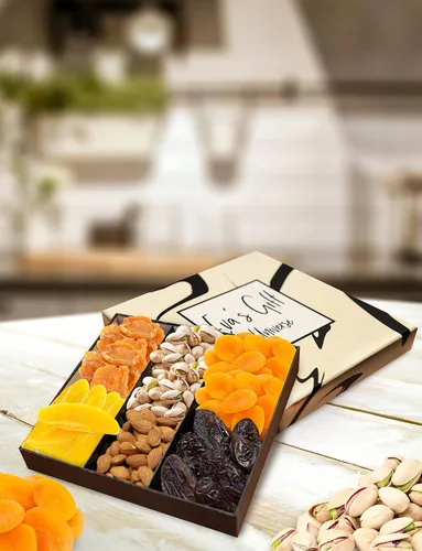 Vista 4 de Anna and Sarah Cesta de regalo, frutas secas mixtas y nueces en caja, peras secas elegantes, dátiles Medjool, albaricoque seco, mango seco, pistacho