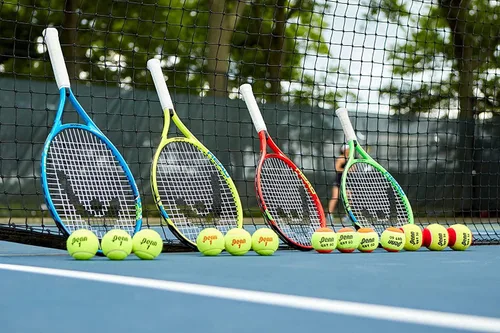 Vista 6 de HEAD Speed Kids - Raqueta de tenis para principiantes, cabeza preencordada, equilibrio de luz, 19 pulgadas, color verde