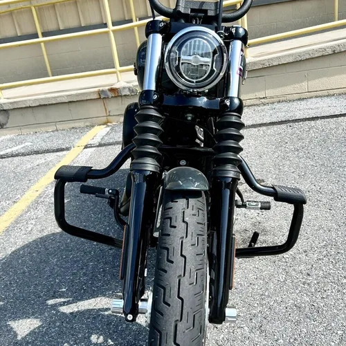 Vista 2 de Mofun Marco de protección del motor, barra de choque de carretera compatible con Harley Softail Heritage Breakout Fat Boy Street Bob Deluxe Low