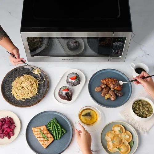 Vista 6 de Farberware - Horno microondas de encimera de 2.2 pies cúbicos – 1100 vatios de potencia, configuraciones de cocción automática con sensor Acero
