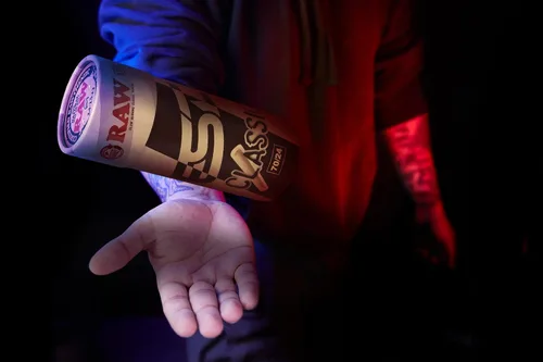 Vista 7 de Conos RAW Classic Tamaño Único 70/24 Paquete de 100 Conos Más Cortos que 1 1/4 Mini Preenrollado para Disfrutar de una Sesión Rápida