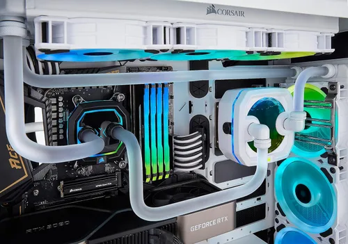 Vista 3 de CORSAIR Hydro X Series, XL8, Refrigerante de Alto Rendimiento, 1L, Transparente