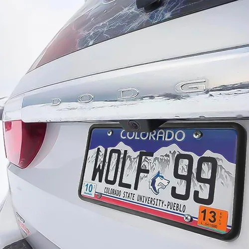 Vista 7 de Marco de matrícula de silicona negra con agujeros de drenaje, soporte universal para matrícula de automóvil de EE. UU. Resistente al óxido, a prueba