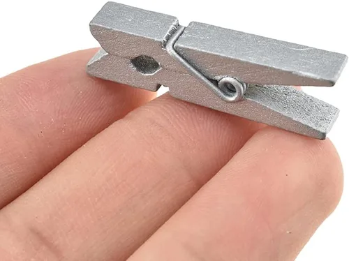 Vista 35 de HAHIYO Pinzas de madera marrón para ropa, mini Aviod Fall Apart de 1 pulgada de largo, paquete de 80 resortes fuertes, sin óxido, sin decoloración