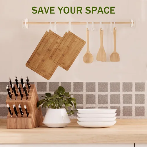 Vista 7 de Tablas de cortar de bambú para cocina, juego de tablas de cortar de madera con ranuras para jugos y asas incorporadas, fácil almacenamiento