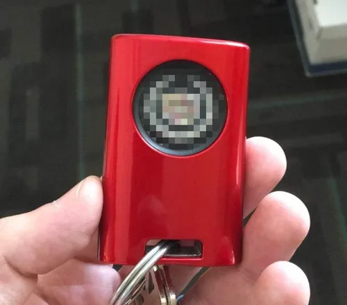 Vista 8 de Carcasa iJDMTOY para llavero de mando a distancia de Cadillaic, Rojo