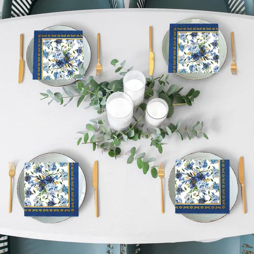 Vista 7 de AnyDesign Paquete de 80 servilletas de papel florales azul marino con flores azules y blancas, servilletas de almuerzo desechables con marco dorado