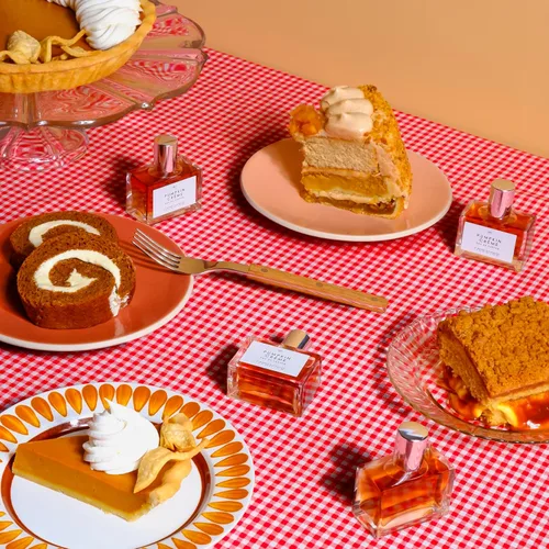 Vista 42 de Le Monde Gourmand Fraise Fouettée Eau de Parfum - 1 fl oz (1.0 fl oz) - Notas de perfume de vainilla, fresa, azúcar