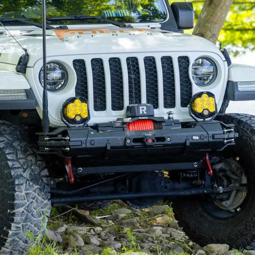 Vista 7 de RUGCEL WINCH 13,500 lb Nueva cabrestante eléctrica impermeable con cuerda sintética de 12 V con pasacabos Hawse, control remoto infrarrojo 2 en 1