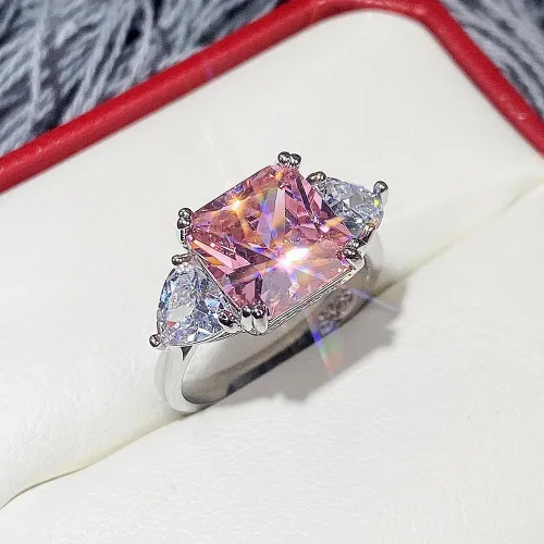 Vista 2 de Anillo de compromiso de plata de ley 925 con diamantes de color cuadrado, anillo de compromiso con circonita cúbica para mujer, banda fina