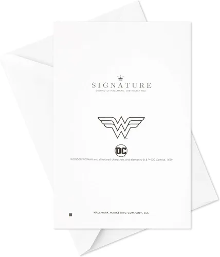 Vista 6 de Tarjeta de cumpleaños Hallmark Signature para mujeres (Wonder Woman)