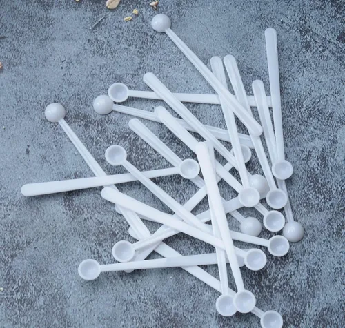 Vista 4 de 20 cucharaditas pequeñas de plástico micro pequeñas cucharas medidoras para cosméticos, medicamentos, polvos, condimentos con purpurina, suministros