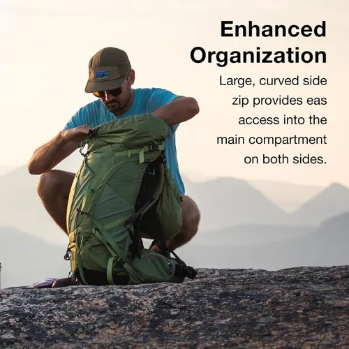 Vista 4 de Osprey Atmos AG 65L Mochila de mochilero para hombre, color negro, S/M