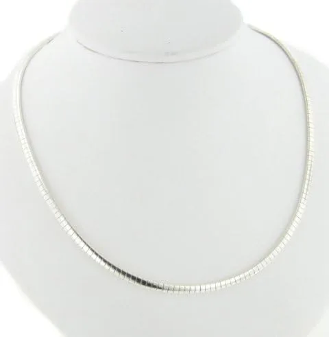 Vista 2 de Collar o pulsera de plata de ley italiana plana Omega largo (longitud 7, 8, 16, 18, 20, 24 pulgadas)