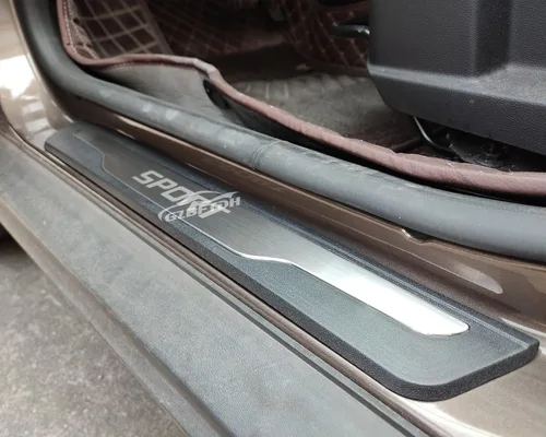 Vista 5 de GZBFTDH Cubierta protectora para umbral de puerta de automóvil, para Ford Ranger 2010-2022, placa de protección contra rozaduras, paneles