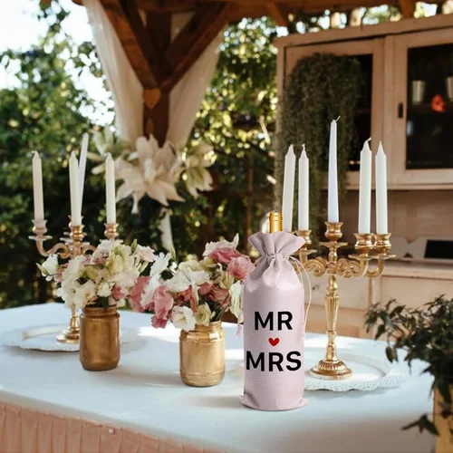 Vista 6 de Wedding Wine Bag for Mr & Mrs 2025 Reusable Champagne Bottle Holder, Anniversary & Bridal Shower Gift, Elegant Keepsake for Couples