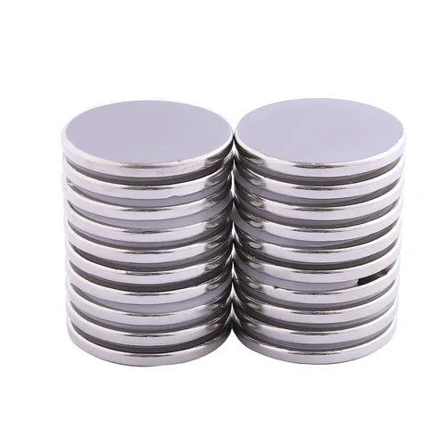 Vista 3 de Imanes de disco de neodimio súper fuertes, potentes imanes de tierras raras N52 para refrigerador, bricolaje, construcción, científico, manualidades