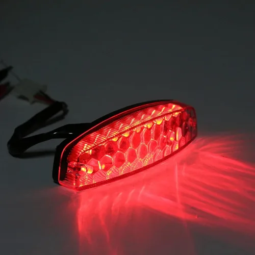 Vista 6 de FVRITO Luz trasera de freno LED de 12V para 50cc 70cc 90cc 110cc 125cc Taotao 110B Boulder B1 Coolster 3050C Vitacci HAWK Peace Roketa Sunl BMS