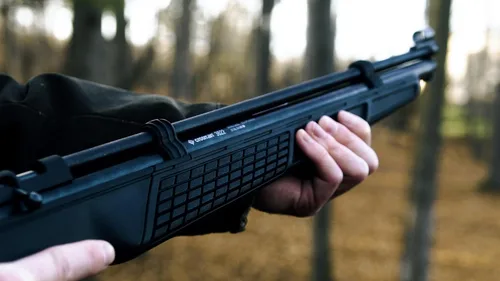 Vista 7 de Crosman C3622SKT Rifle de Aire PCP de Calibre.22 con Bomba Manual