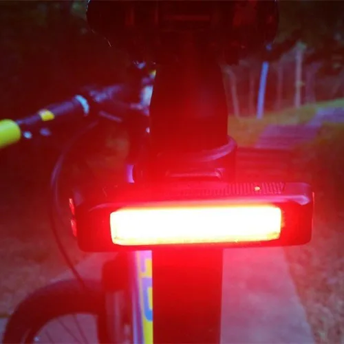 Vista 7 de Superdream Luz trasera impermeable de la bici USB recargable, luz trasera de bicicleta LED para la linterna de seguridad de ciclismo