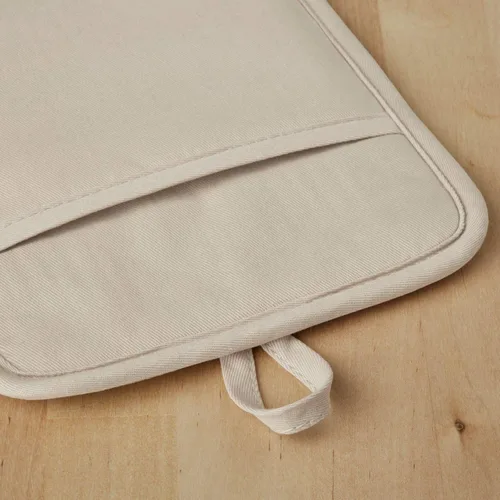 Vista 7 de KitchenAid Juego de manoplas de horno y ollas de silicona suave acanalada, batido, guantes de 7 x 13 pulgadas + soportes de 7 x 9 pulgadas